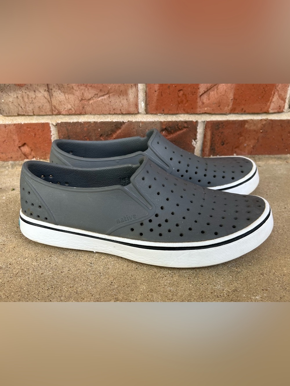 Native Miles Slip on Shoes Grey White Size 8